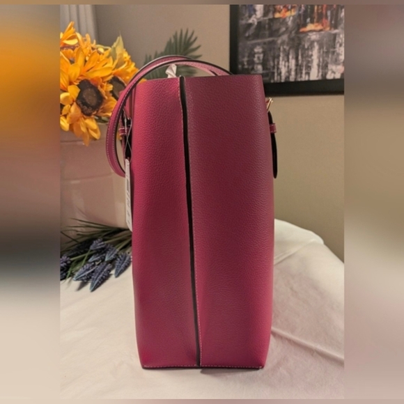 Coach Mollie Leather Tote and Accessory Set in CERISE PINK -NWT - Picture 3 of 13